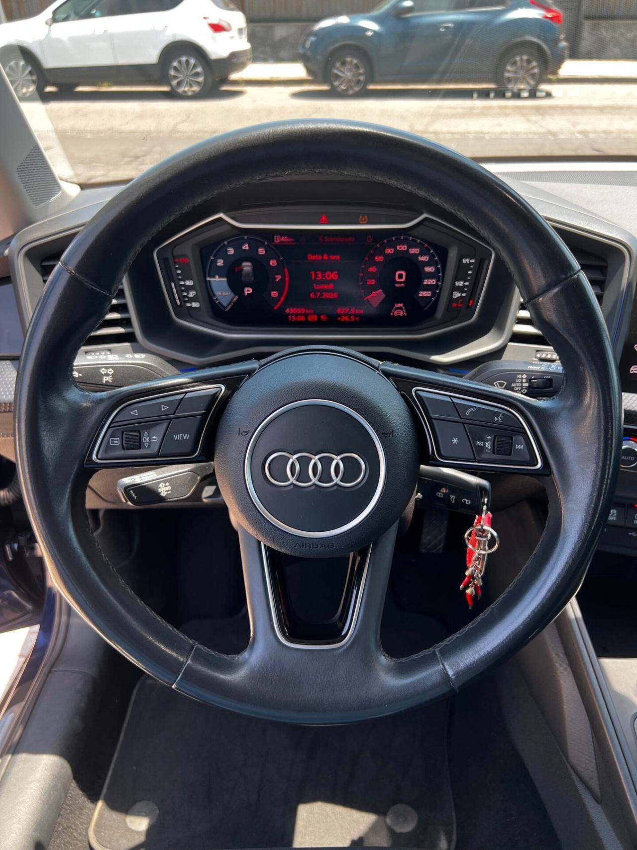 Audi A1 allstreet 30 TFSI S tronic Identity Contrast