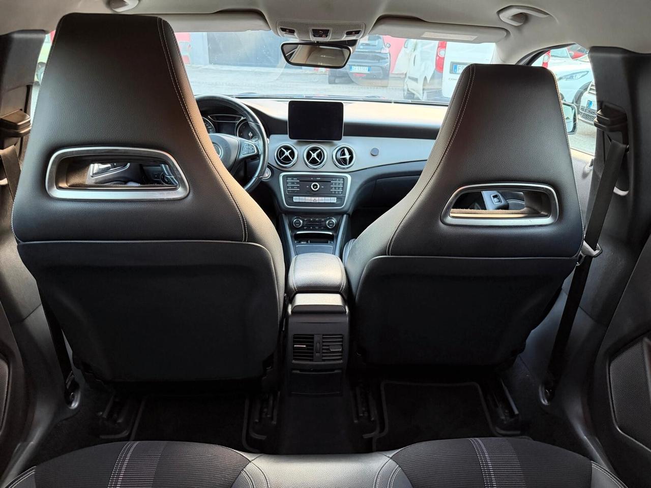 Mercedes-benz GLA 220 200 d Automatic Premium