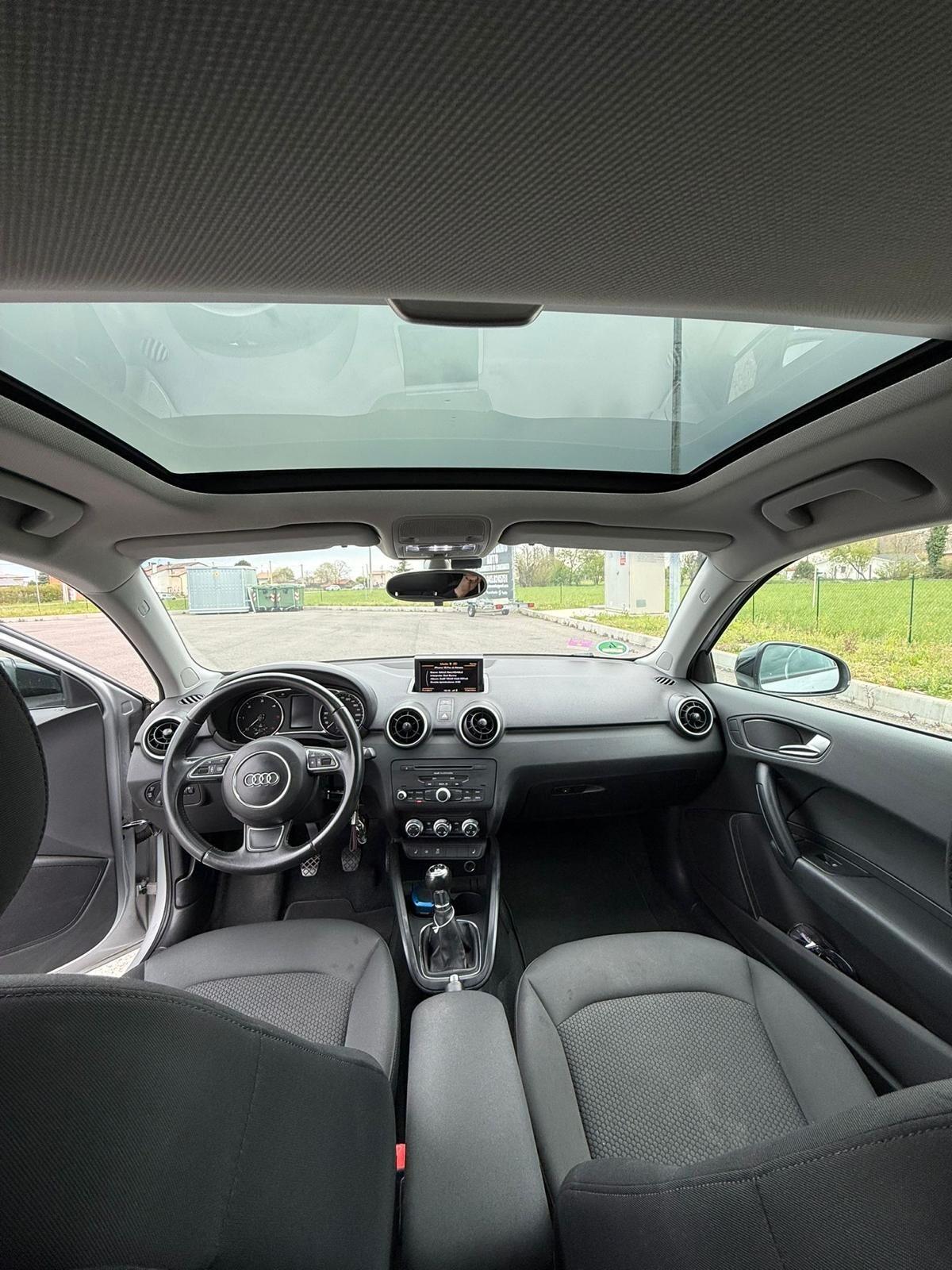 Audi A1 1.6 TDI FULL OPTIONAL