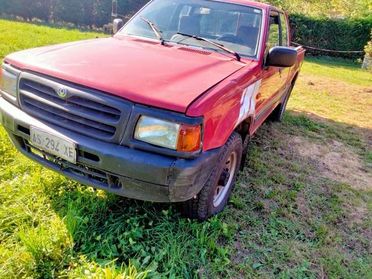 Mazda Pick Up Cab Plus 2.5 4 POSTI