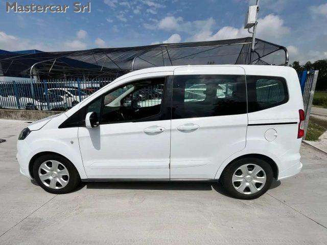 FORD Tourneo Courier 1.5 tdci 75cv PLUS Autovettura 5 posti - GD978TJ