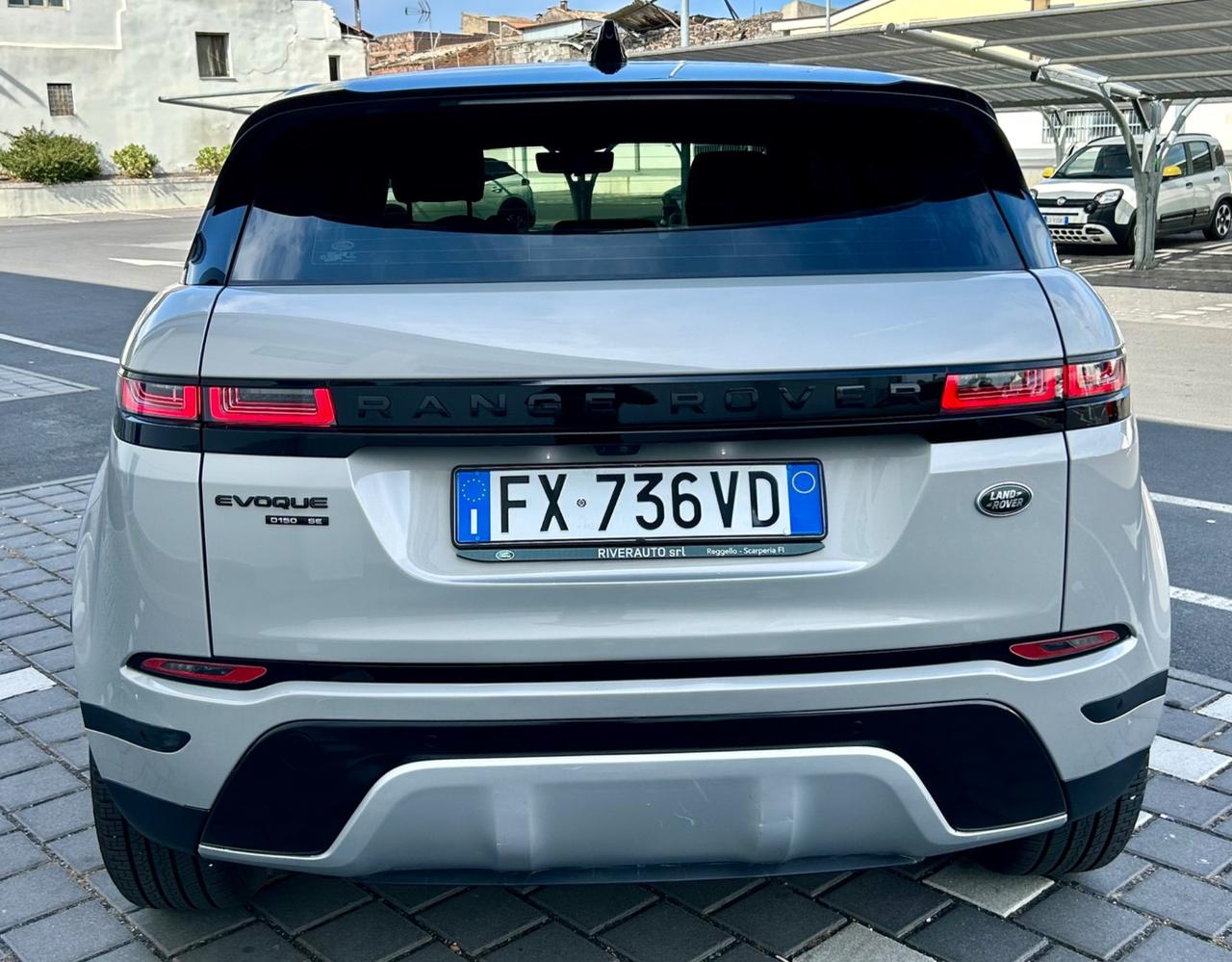 Land Rover Range Rover Evoque Range Rover Evoque 2.0D I4-L.Flw 150CV AWD Auto R-Dynamic SE