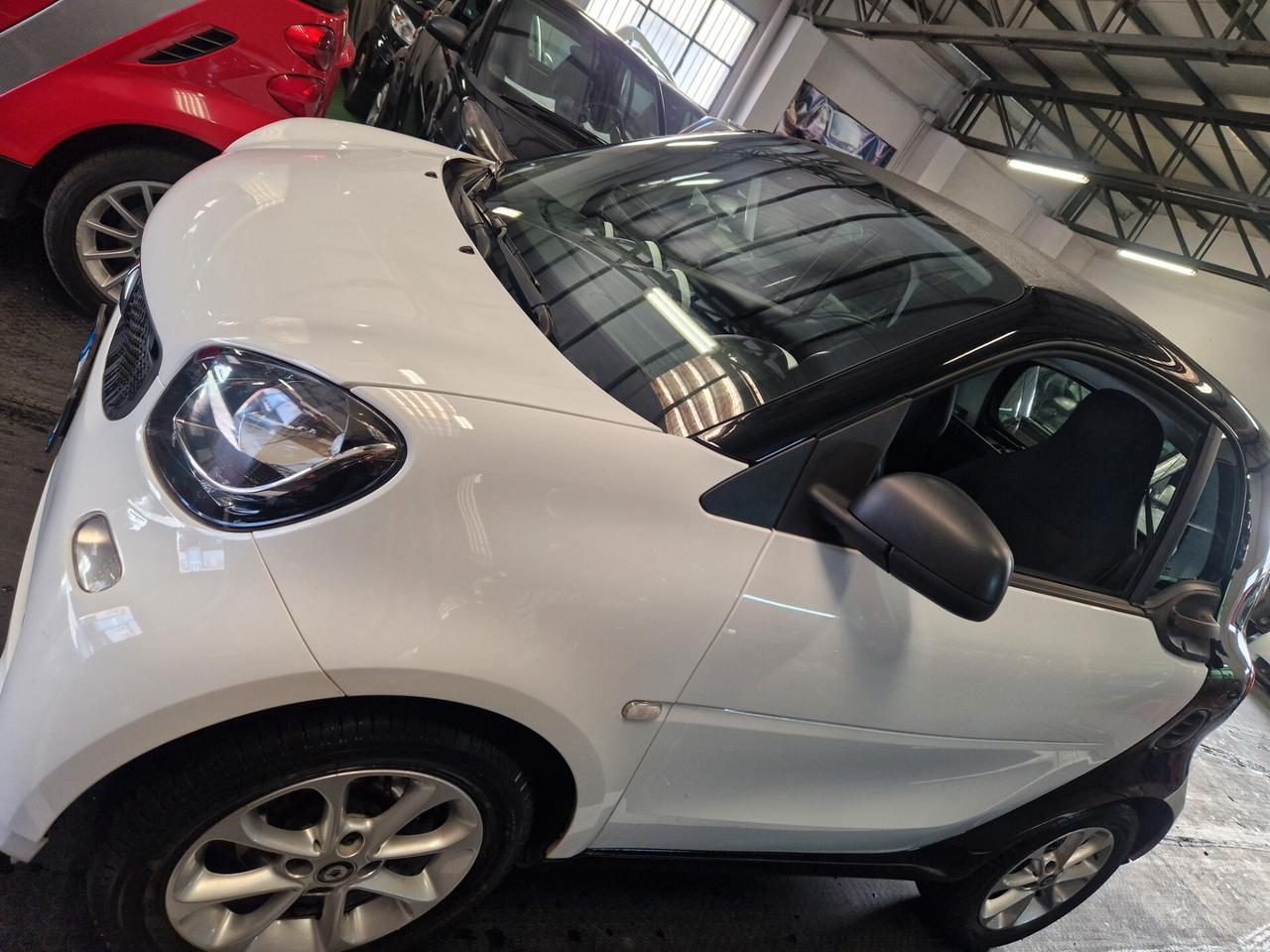 Smart automatica solo 46000km 2017 garanzia