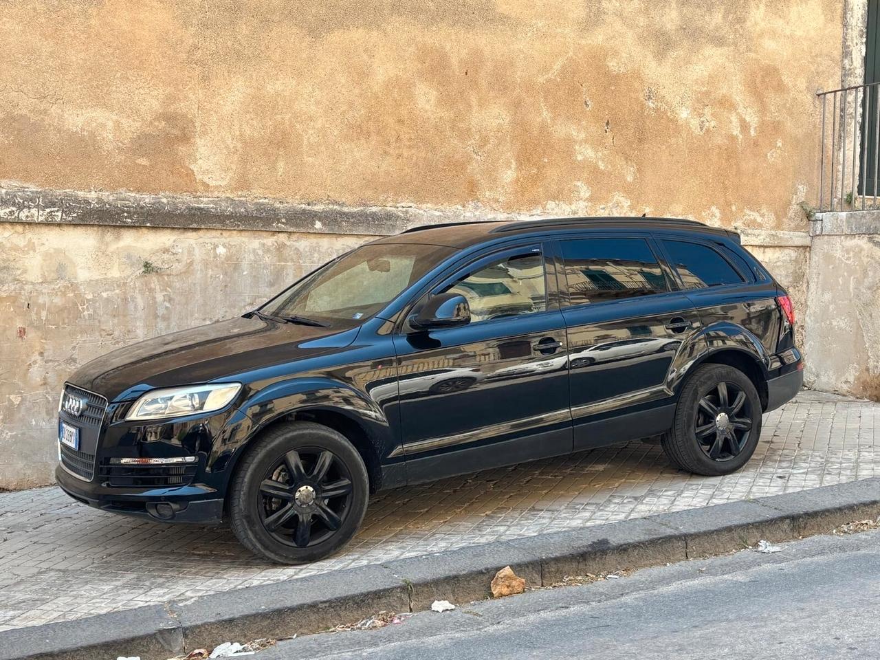 Audi Q7 3.0 V6 TDI 233CV quattro tiptronic