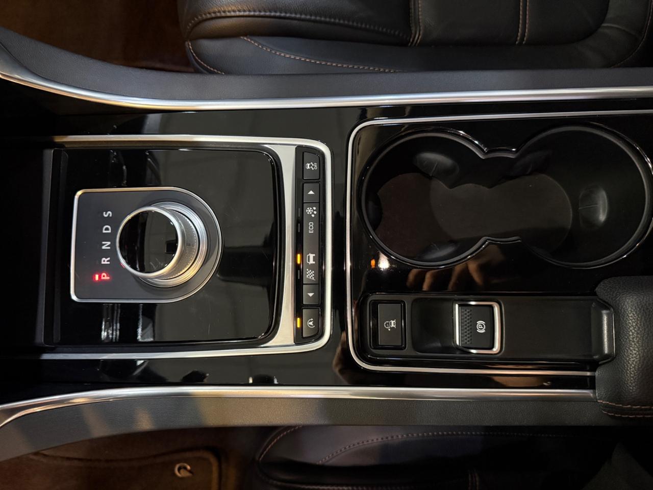 Jaguar XE 2.0 D Turbo 180CV aut. Pure Business Edition