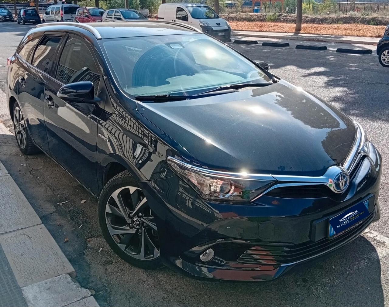 Toyota Auris Touring Sports 1.8 Hybrid Lounge