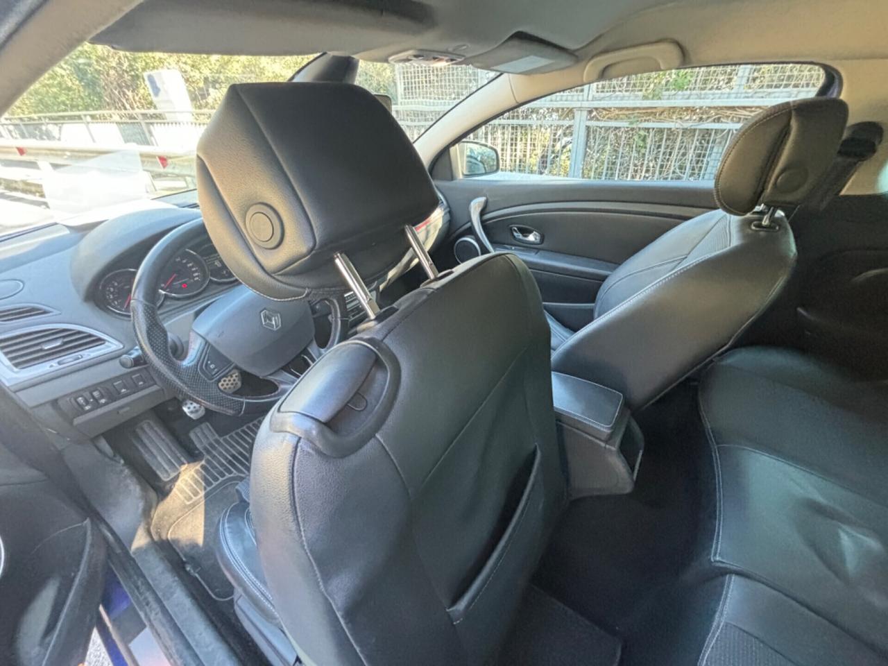 Renault Megane Mégane Coupé 1.6 dCi 130CV Start&Stop ESM Energy GT Line