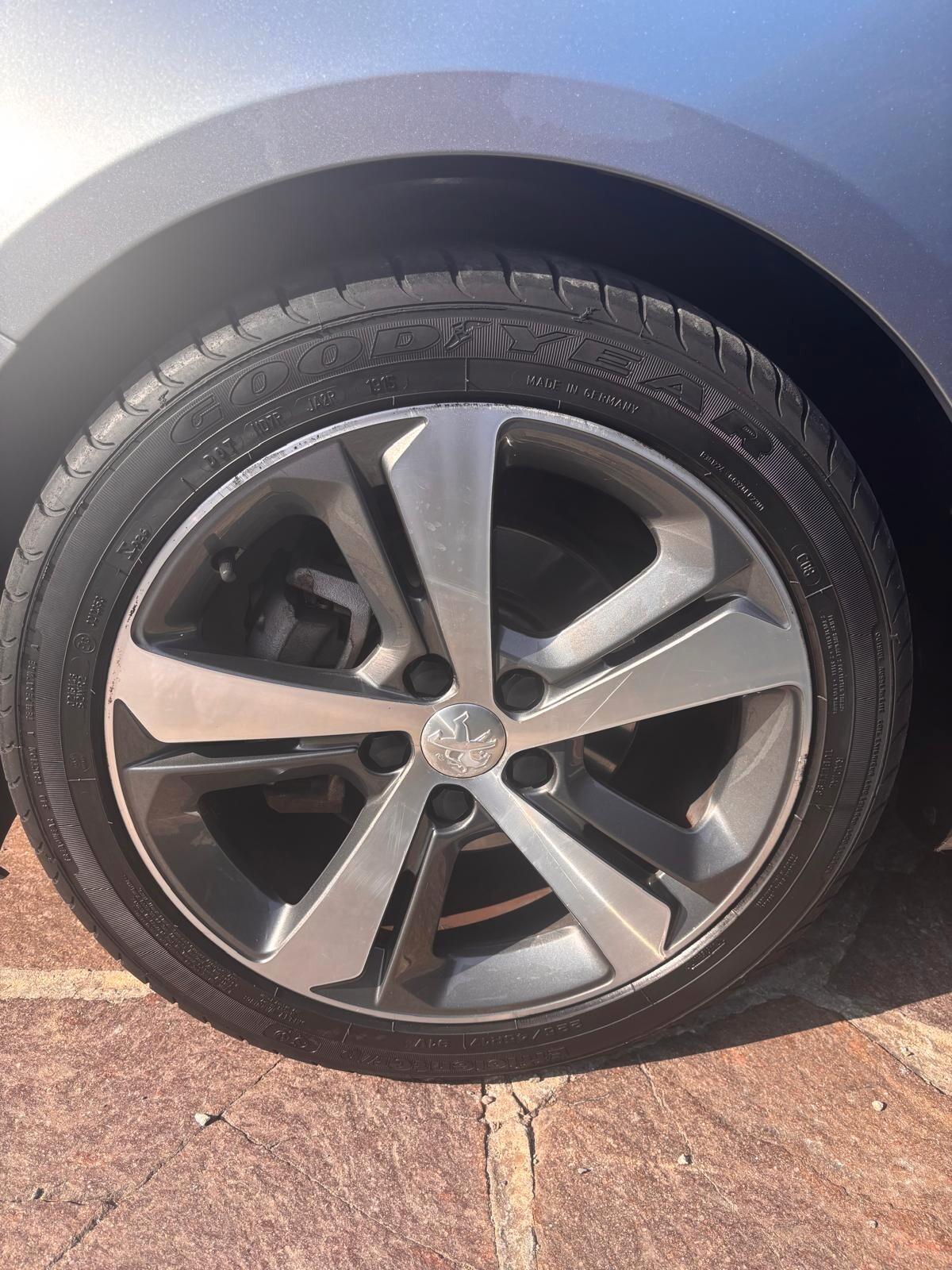 Peugeot 308 PureTech Turbo 130 S&S Allure