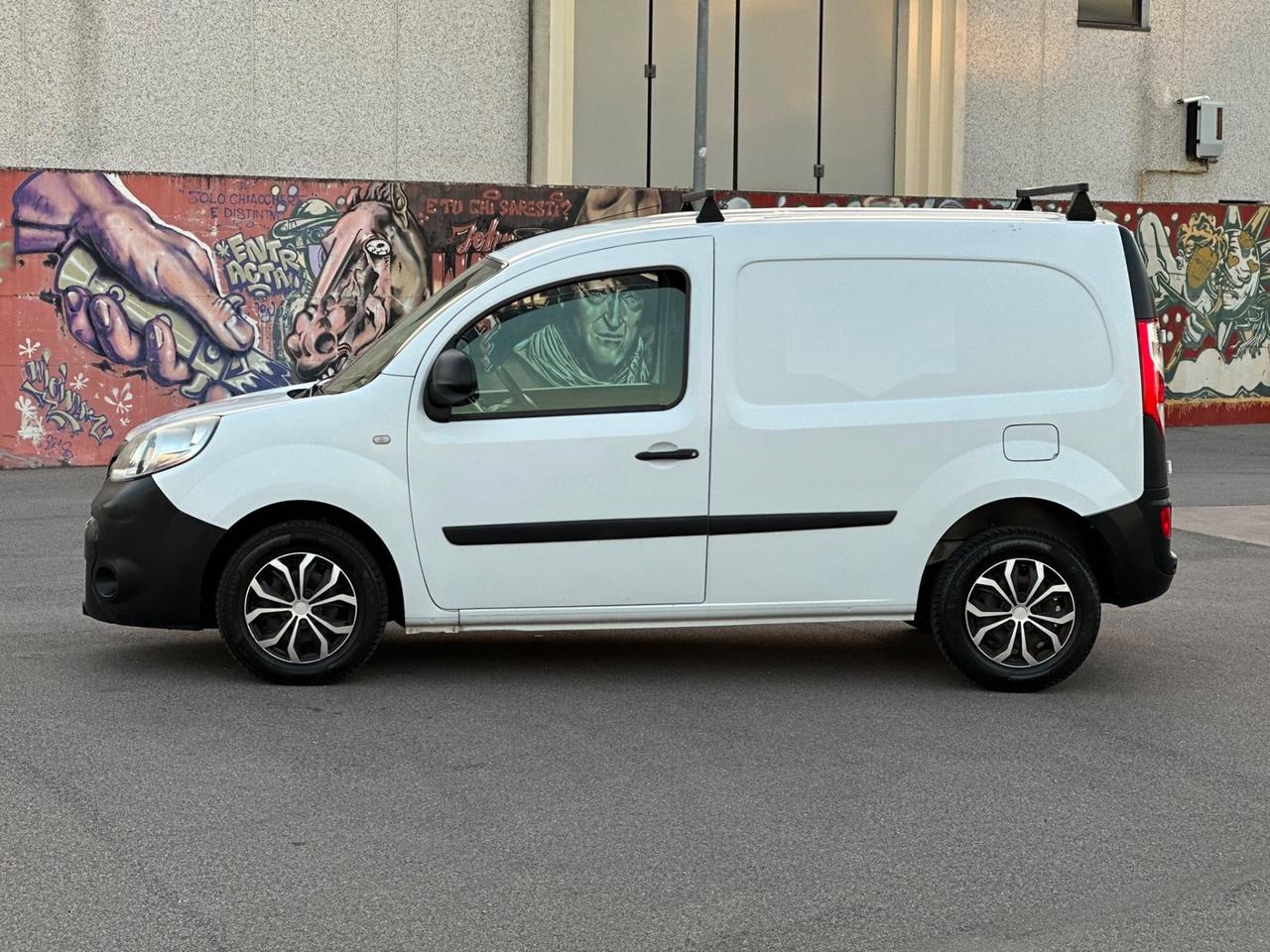 Renault kango tre posti euro 6
