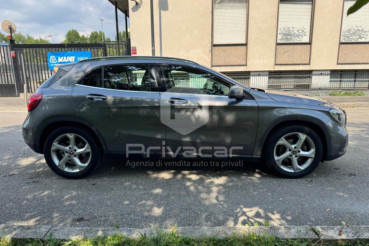MERCEDES GLA 180 Sport
