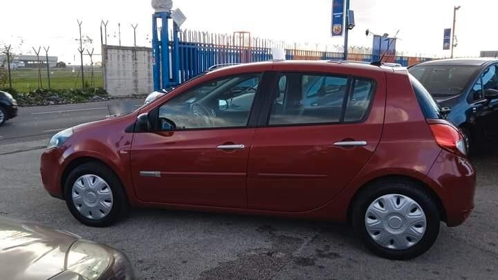 Renault Clio Storia 1.2 5 porte GPL Confort