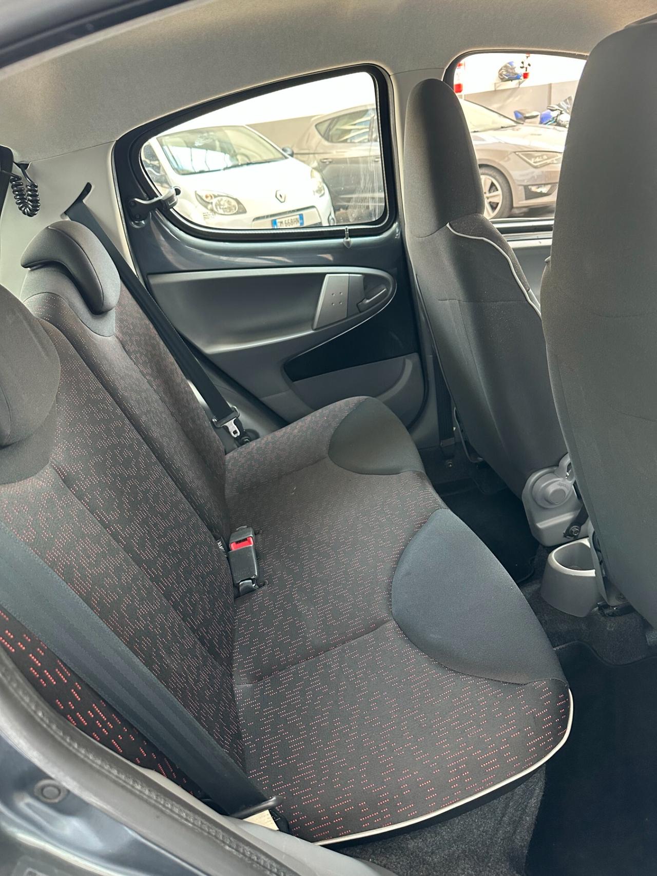 Peugeot 107 1.0 Benz, Pari al nuovo, Unico Propietario, garantita