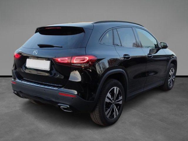 MERCEDES-BENZ GLA 200 d Automatic Sport