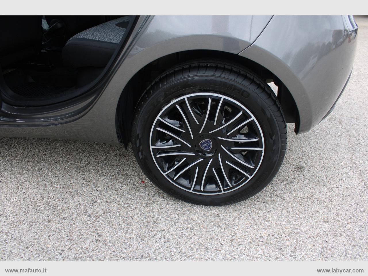 LANCIA Ypsilon 1.0 FireFly 5pS&S Hyb. Eco Silv.