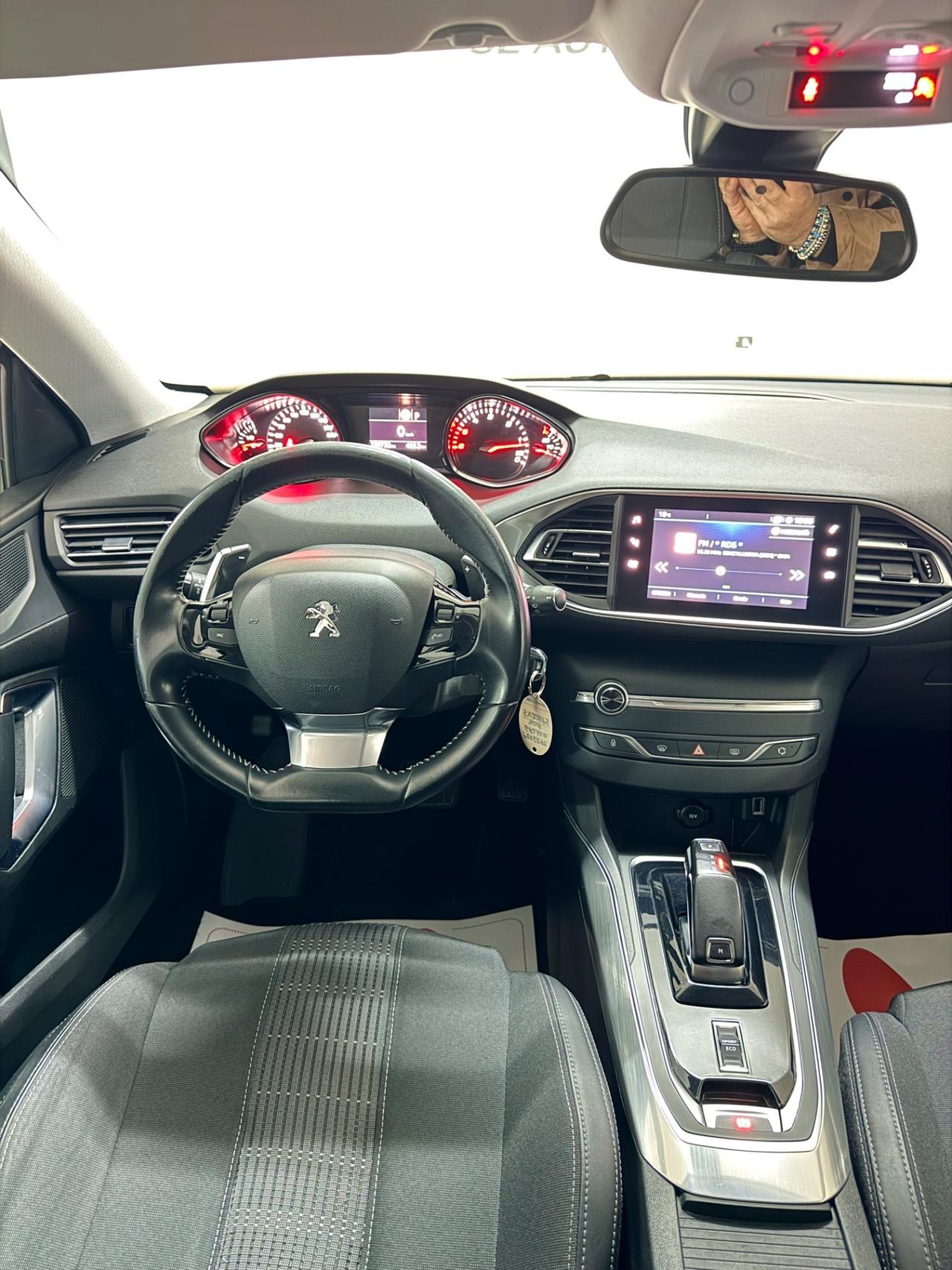 Peugeot 308 BlueHDi 120 S&S EAT6 SW Allure
