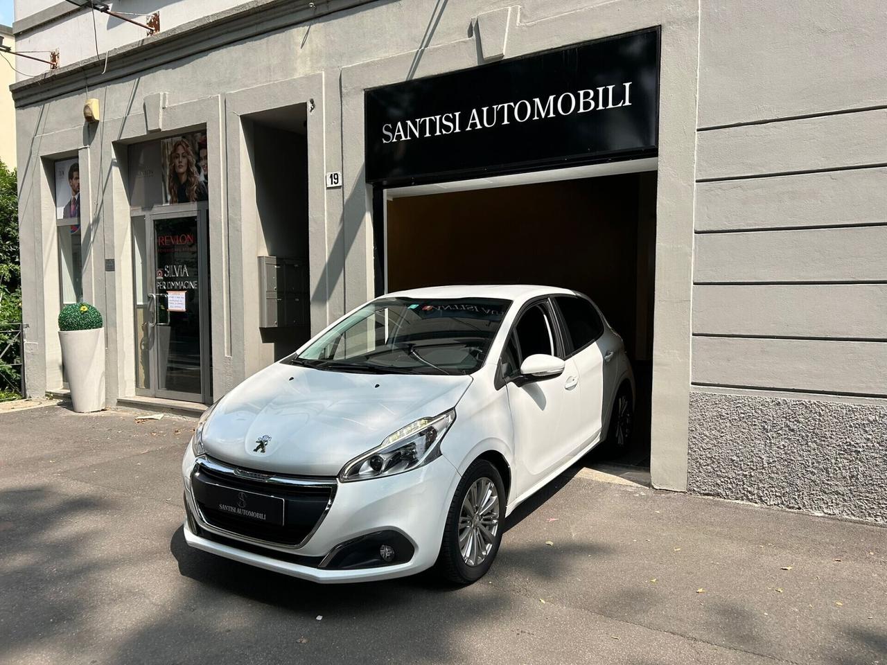 Peugeot 208 PureTech 82 5 porte Allure
