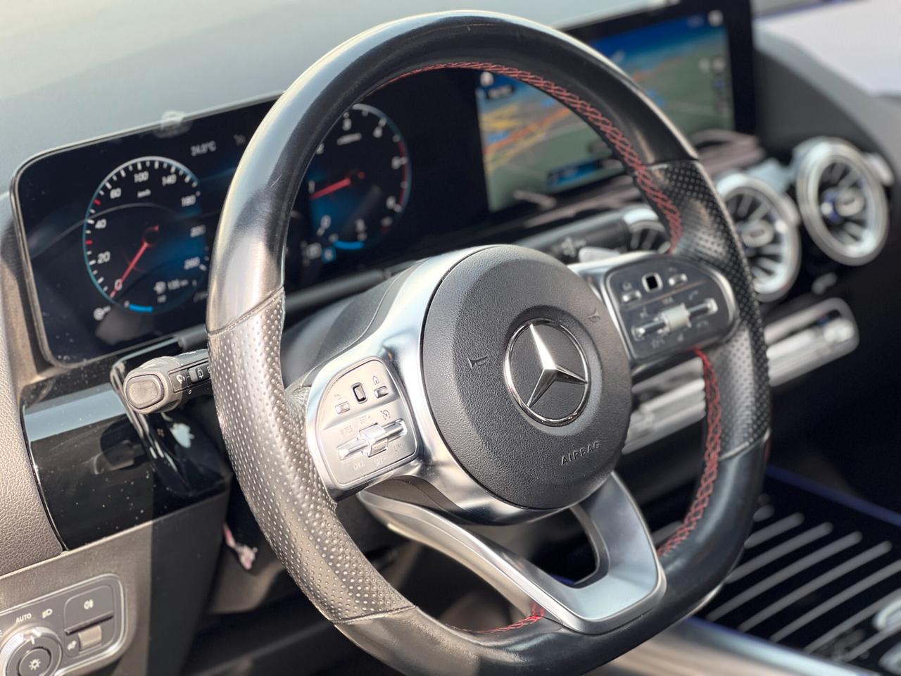 Mercedes-benz GLA 200 200d 2.0 150cv PREMIUM UNICOPROPRIETARIO IVA ESPOSTA