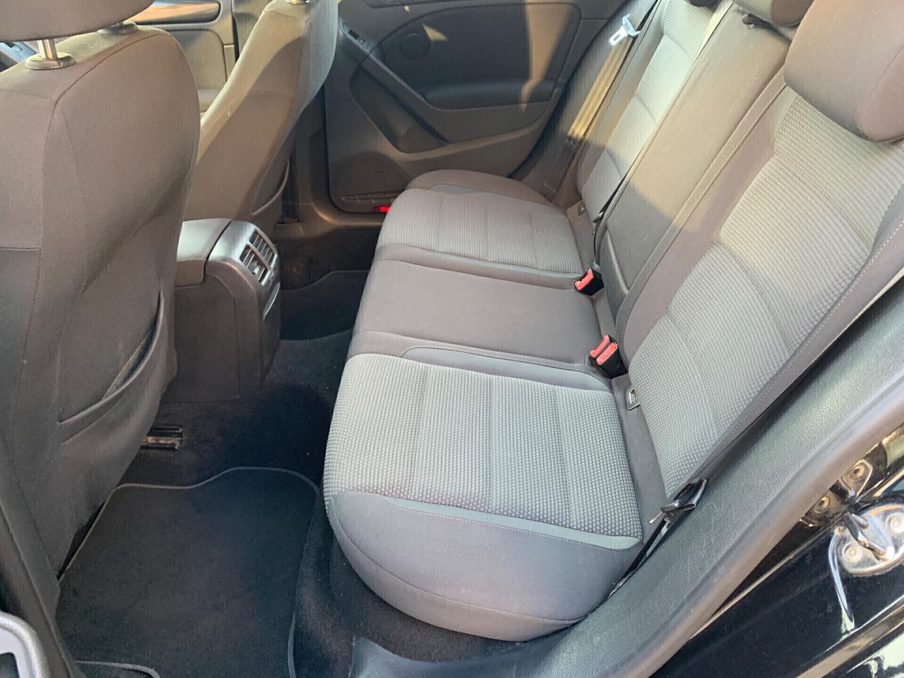 Volkswagen Golf 1.6 TDI DPF 5p.