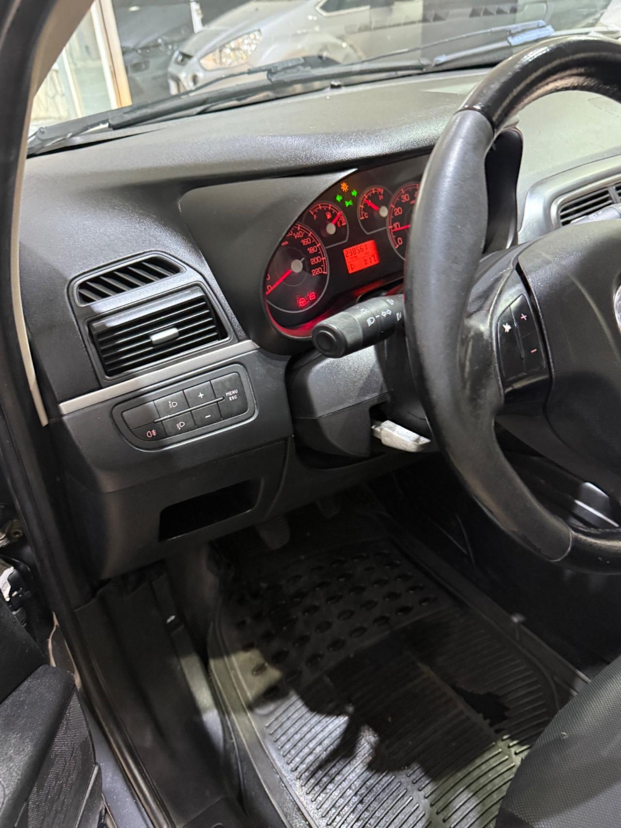Fiat Grande Punto Grande Punto 1.3 MJT 75 CV 5 porte Dynamic