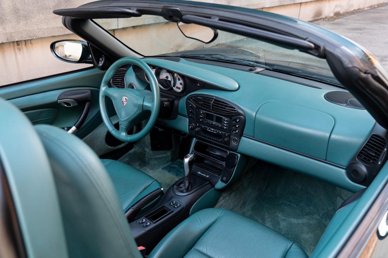 Porsche Boxster 3.2i 24V cat S