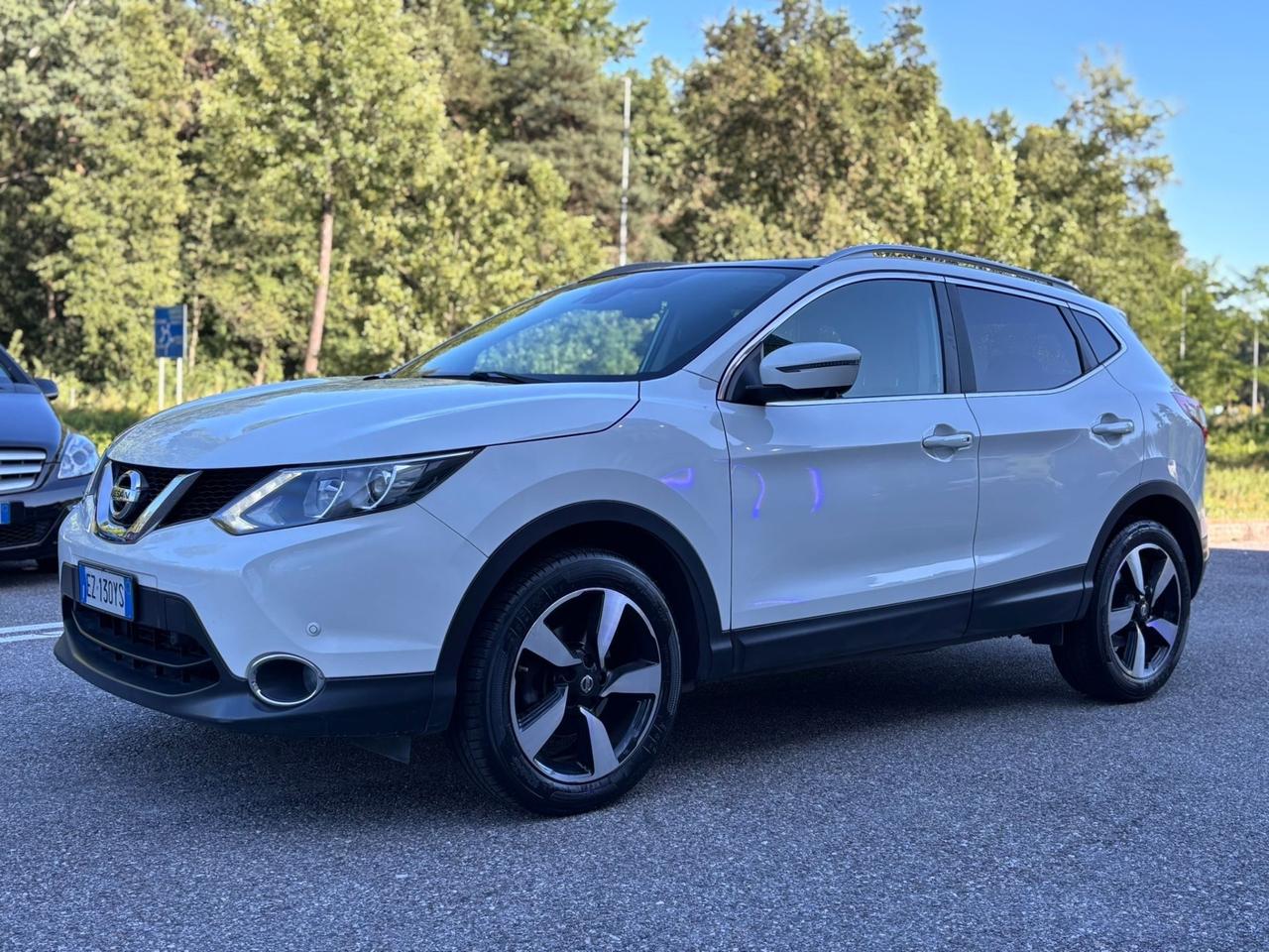 Nissan Qashqai 1.5 dCi Tekna*TETTO*360*
