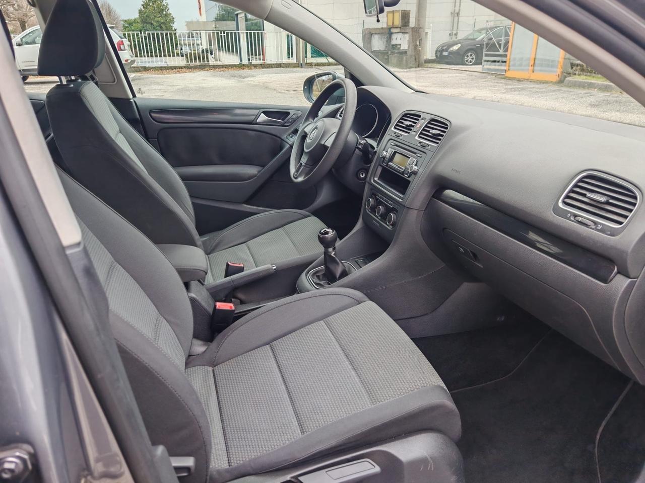 VW Golf VI 1.2 benz 105cv