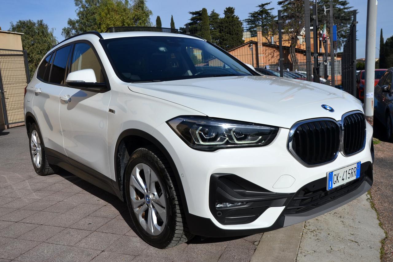 Bmw X1 25e X-DRIVE HYBRID PLUG-IN NAVI+FULL LED+RCAM+PDC+