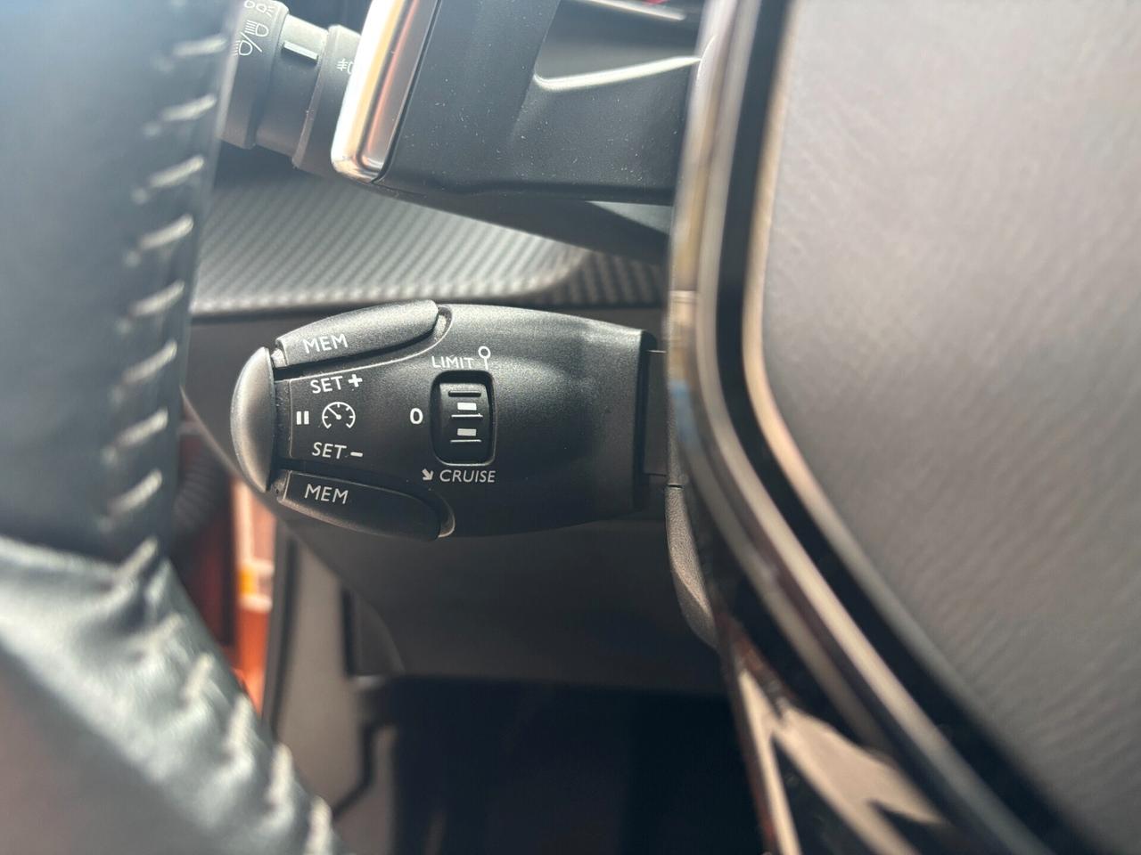 Peugeot 2008 BlueHDi EAT8 Allure - 2021