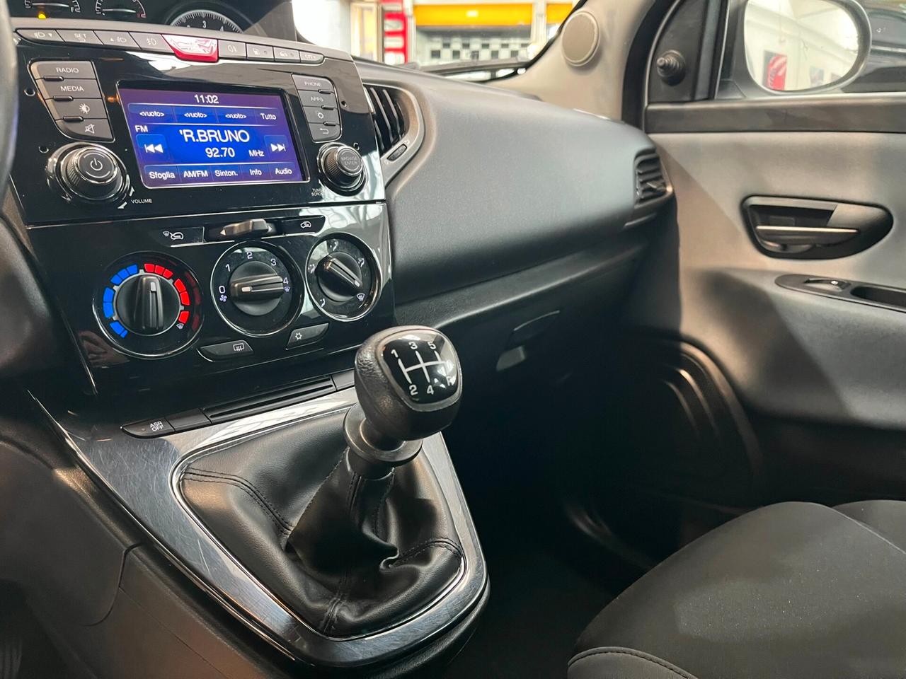 LANCIA Ypsilon 3ª serie Ypsilon 1.2 69 CV 5 po...