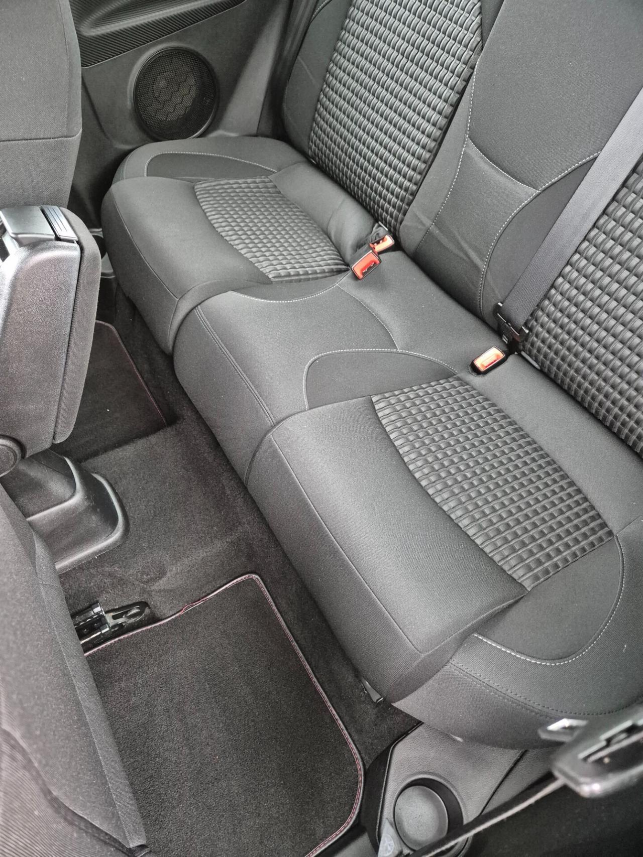 Alfa Romeo MiTo 1.6 JTDm 16V Distinctive Sport Pac