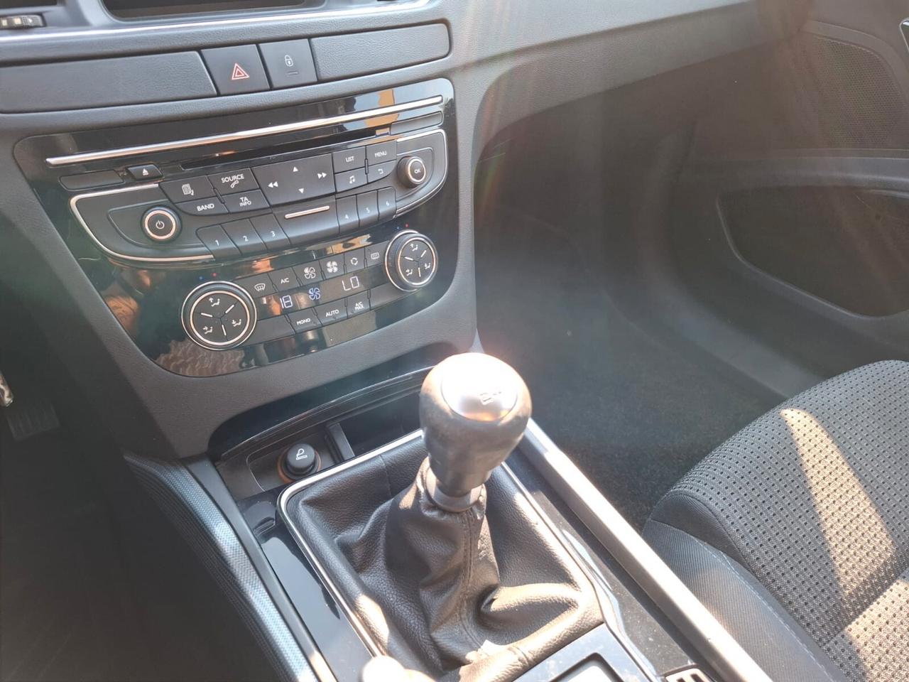 Peugeot 508 2.0 HDi 140CV SW Ciel Active