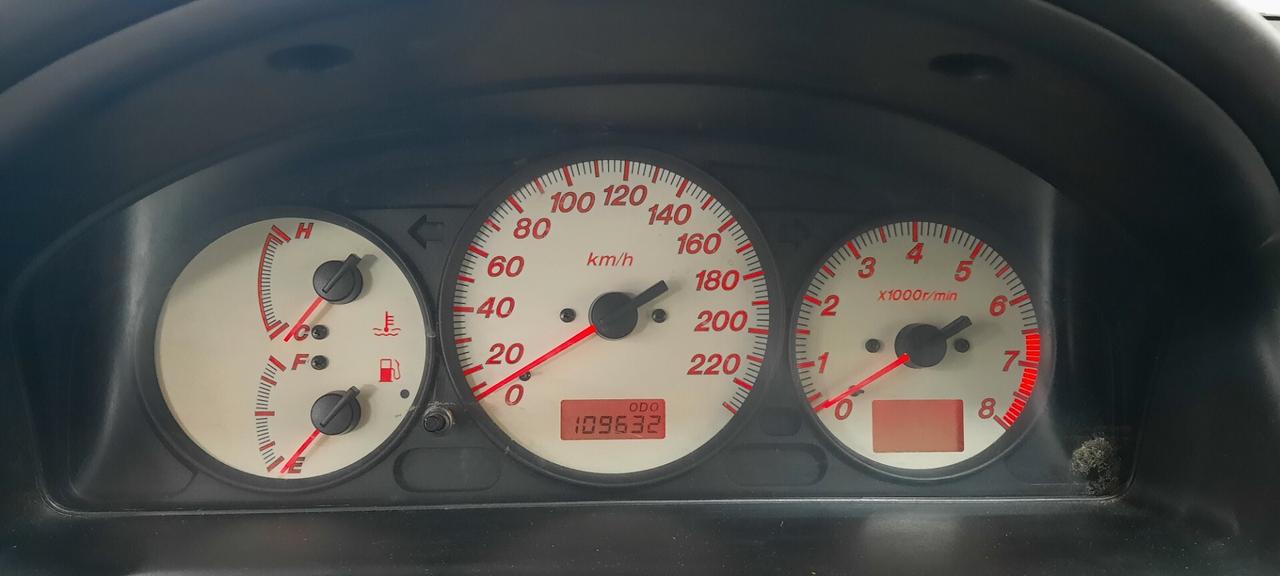 Mazda 323 F 1.6i 16V cat 5 porte Touring