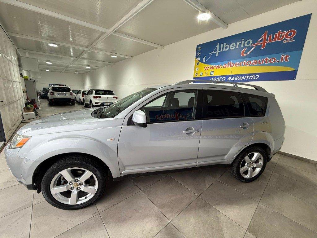 Mitsubishi Outlander 2.0 DI-D Instyle 7 p.ti DPF 7 POSTI