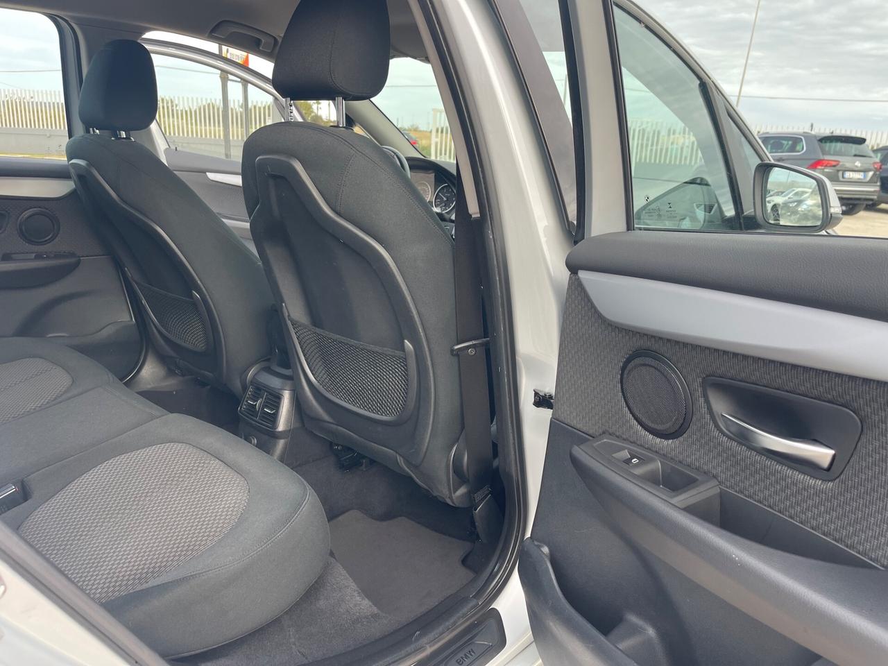 BMW 216D 115CV TWIN TURBO FULL MANUALE MY16