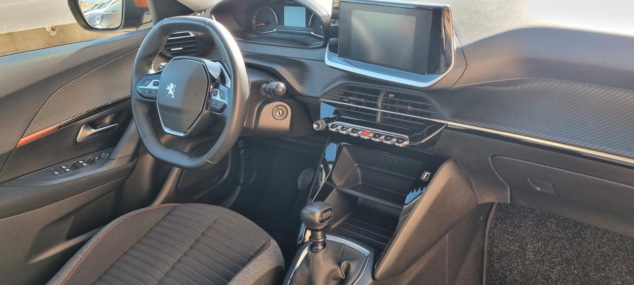Peugeot 2008 BlueHDi 100 SOLO 30MILA KM