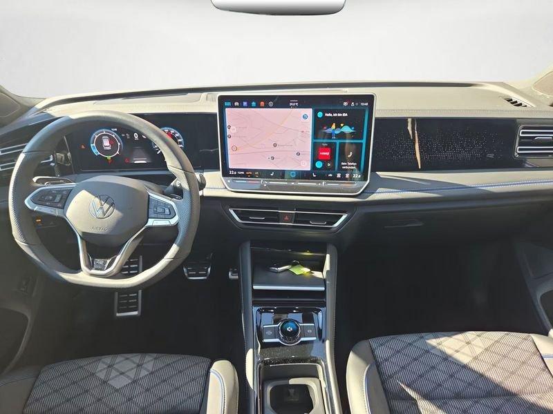 Volkswagen Tiguan 2.0 TDI 142KW SCR R-Line DSG 4MOTION DCC HEAD-UP CAMERA