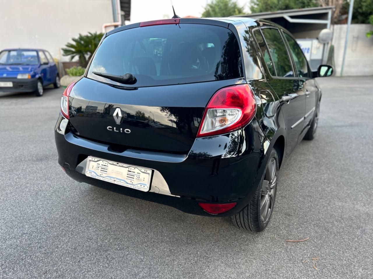 Renault Clio 1.2 16V 5 porte Dynamique