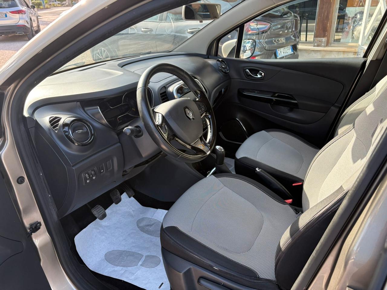 RENAULT CAPTUR 1.5 DCI - 2015