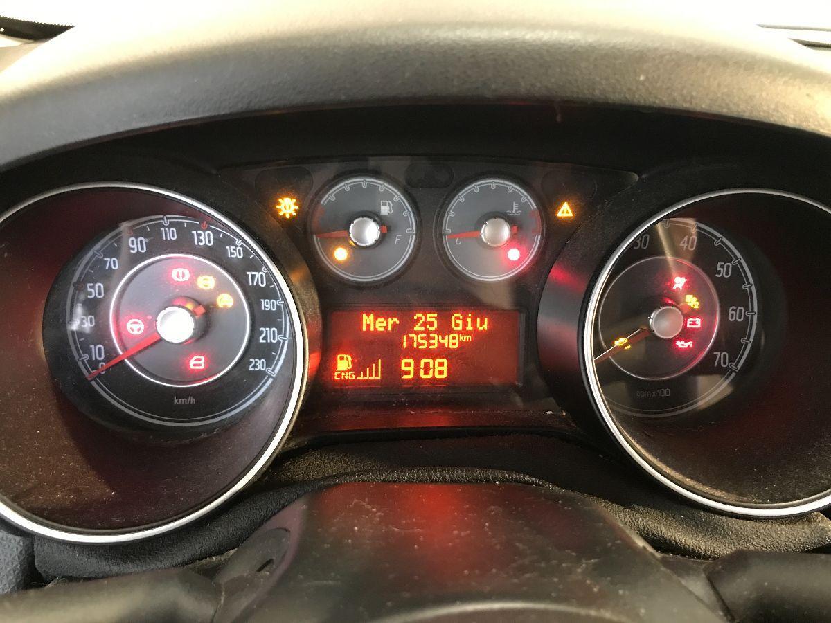 FIAT Punto 1.4 5p. Natural Power Easy