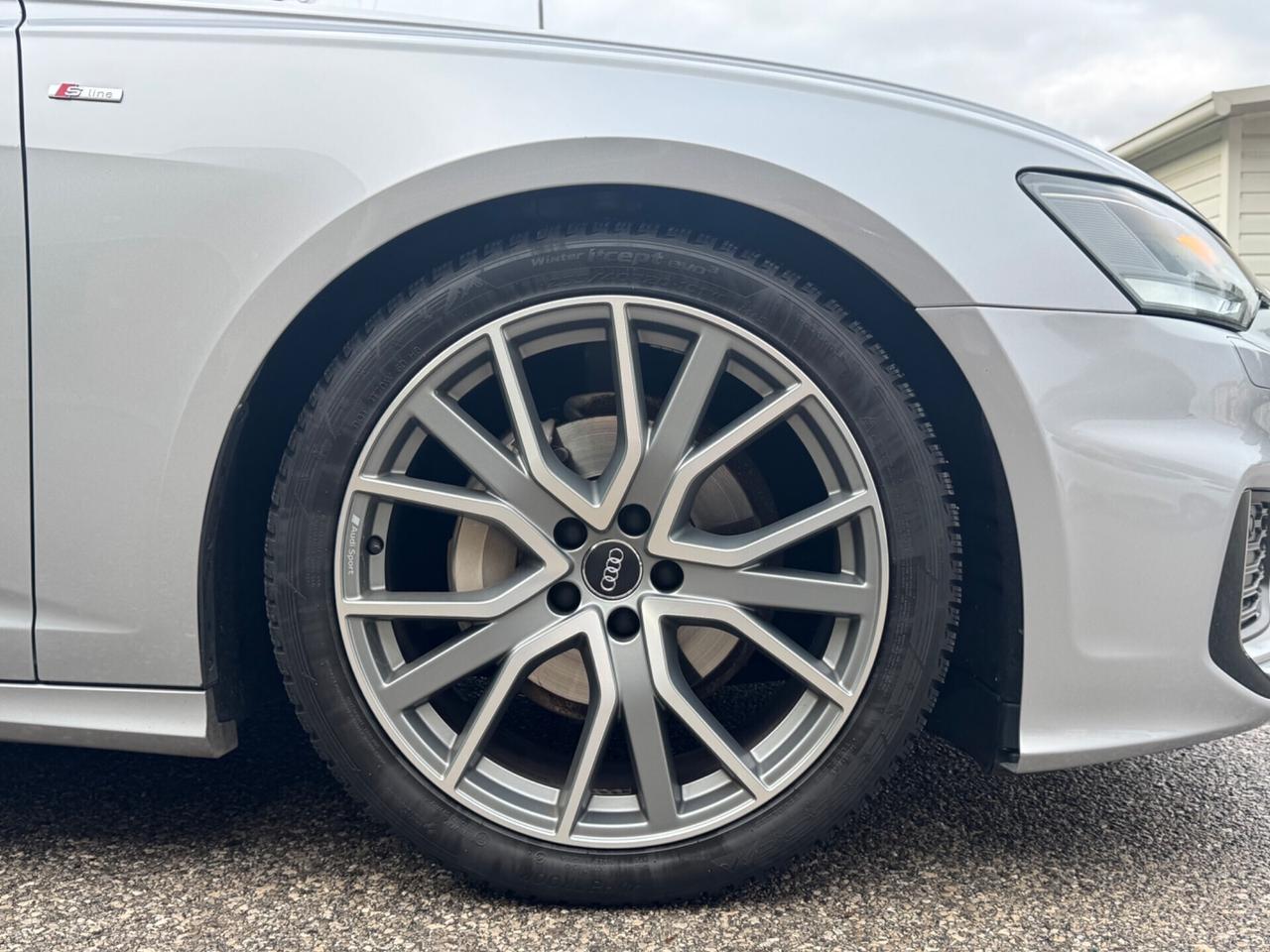 Audi A6 40 2.0 TDI 204CV quattro S-LINE