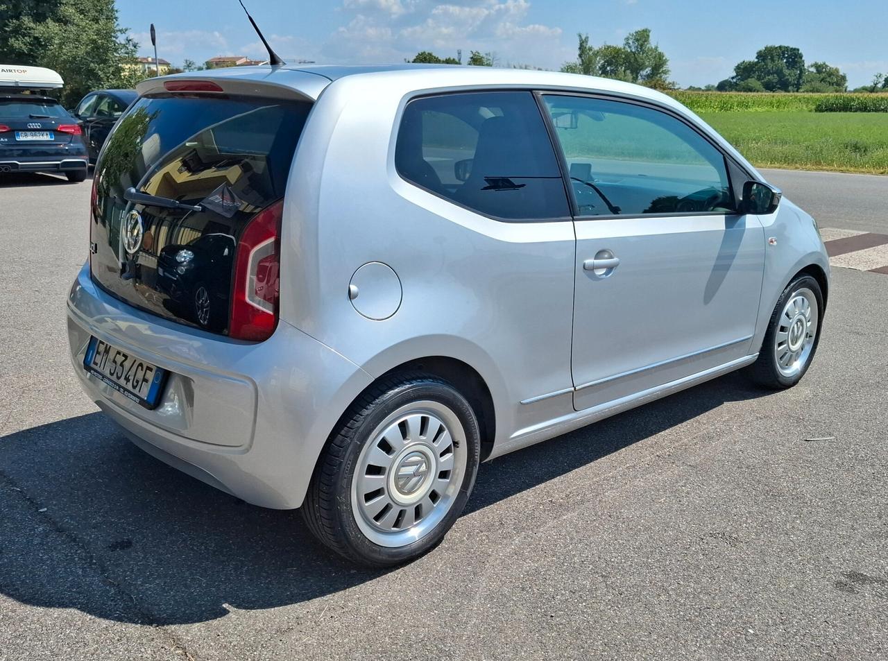 Volkswagen up! 1.0 75 CV 3p. high