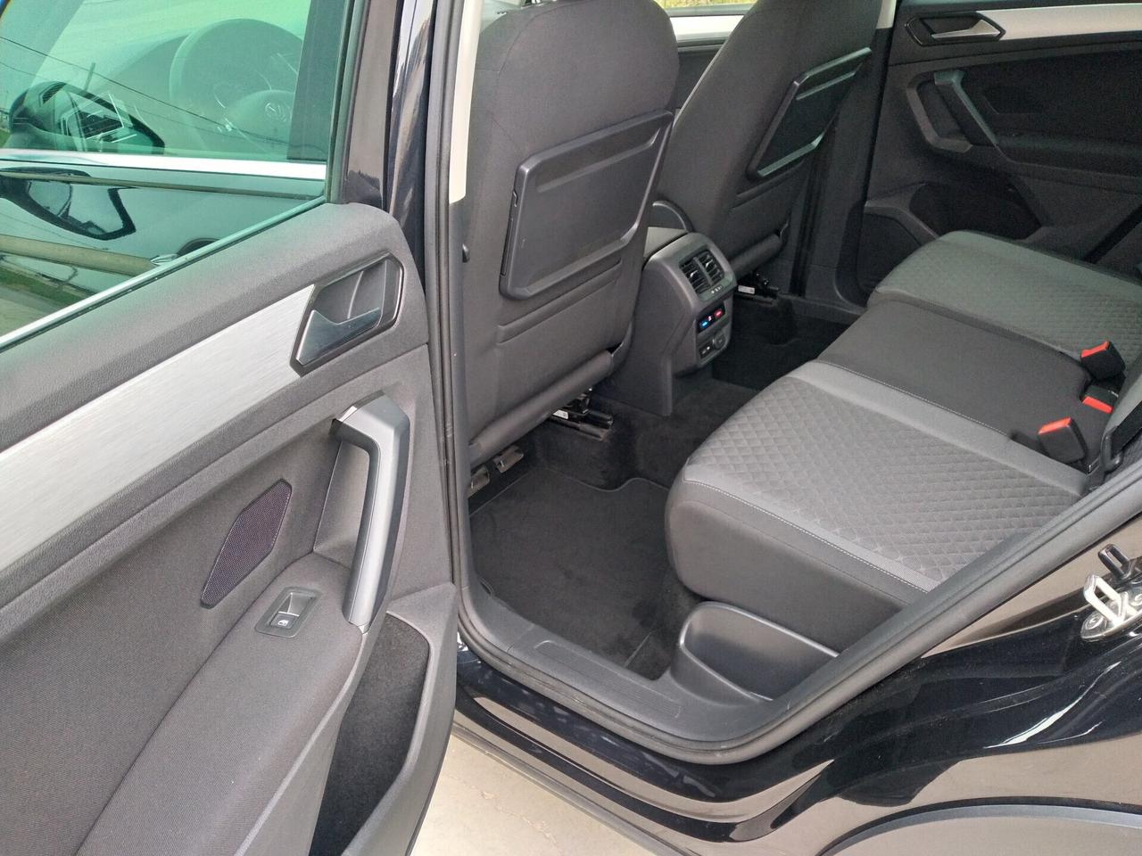 Volkswagen Tiguan 1.6 TDI SCR Business BlueMotion Technology