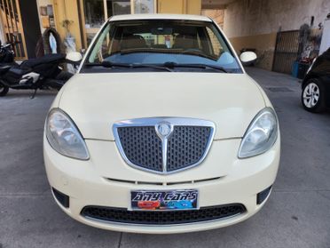 Lancia Ypsilon 1.2 Oro Bianco