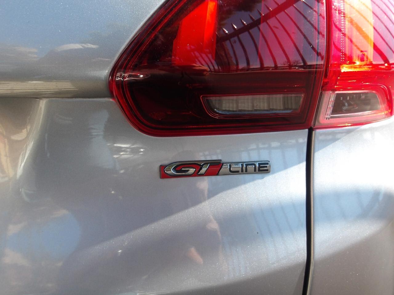 PEUGEOT 2008 1.2 BENZ-GT LINE-AUTO-NAVI