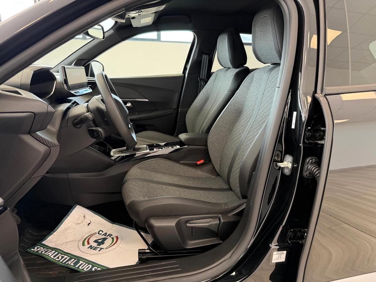 Peugeot 2008 PureTech 100 S&S Allure