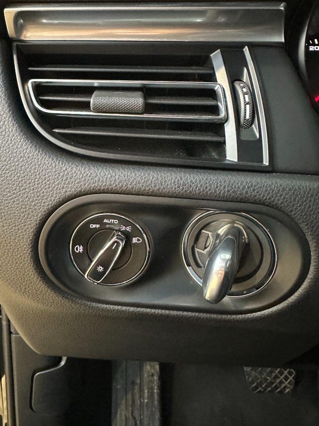 Porsche Macan 2.0 PDK - 21" - Tetto - Sedili Vent - PASM - FULL