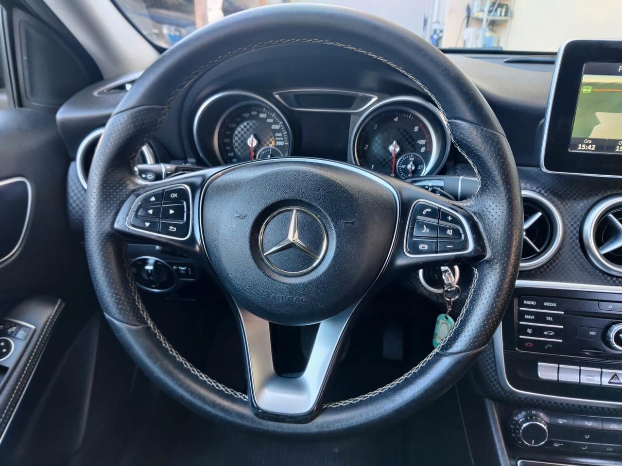 Mercedes-benz A 180 d Automatic Business