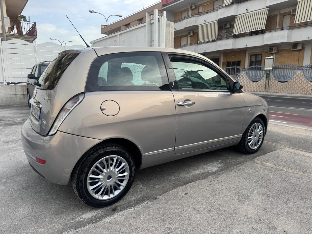 Lancia Ypsilon 1.3 DIESEL 90CV 2006