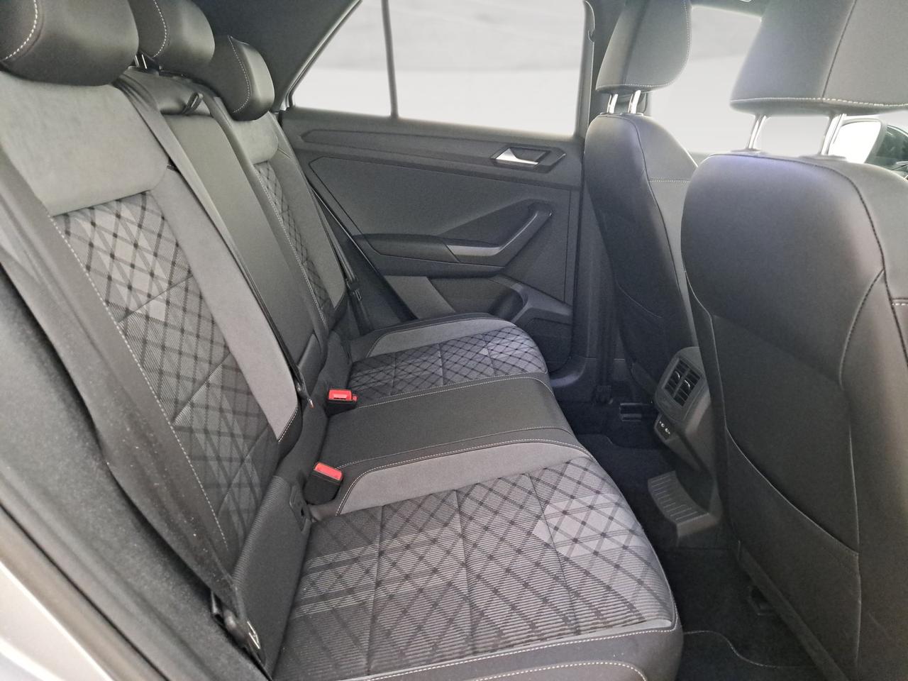 Volkswagen T-Roc 1.5 tsi r-line dsg