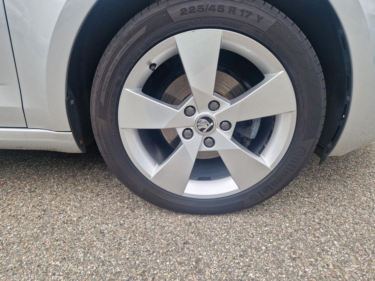 Skoda Octavia 1.6 TDI SCR 115 CV Wagon Executive